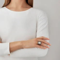 Clearance Aréthuse Ring Rings