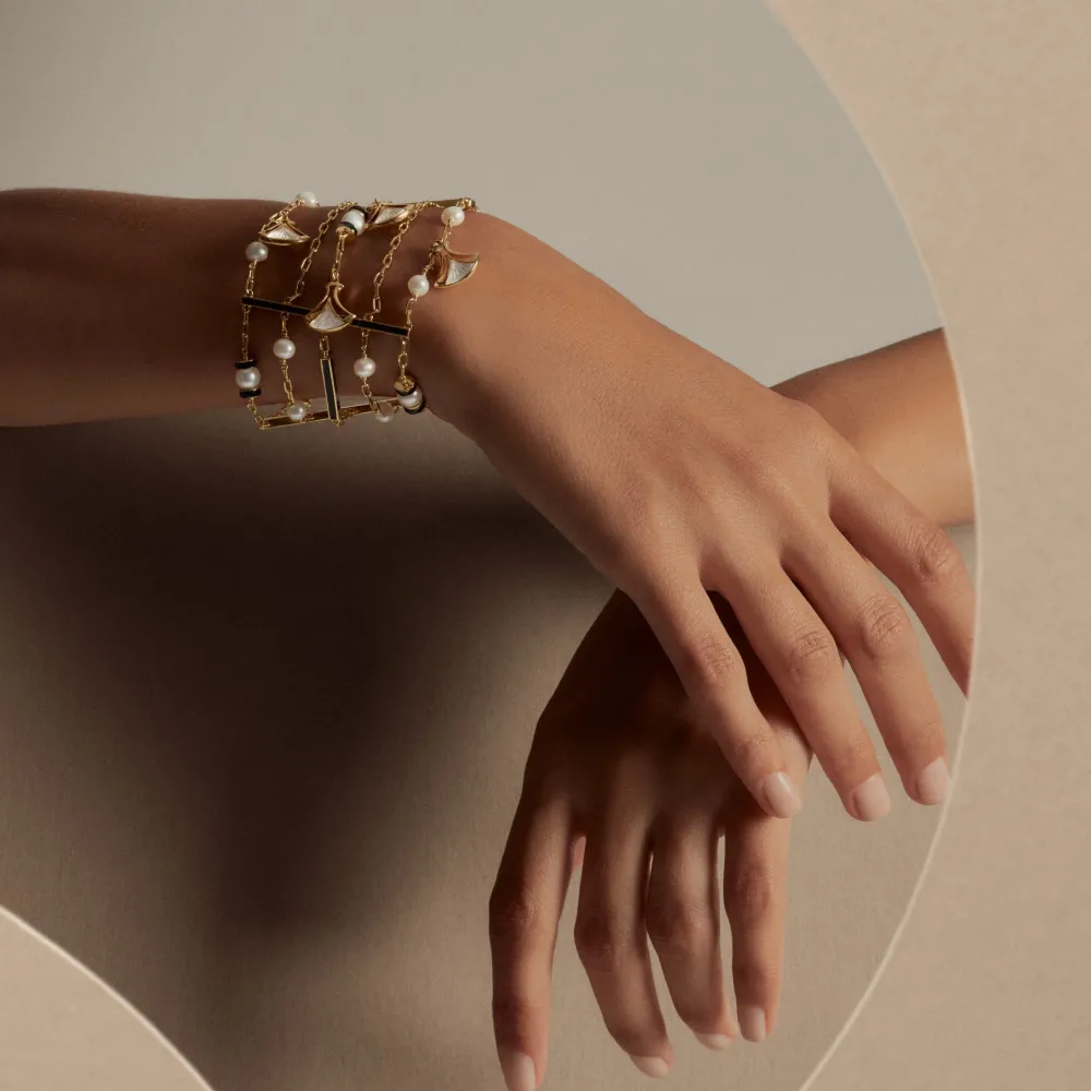 Store Larcade Cuff Bracelets